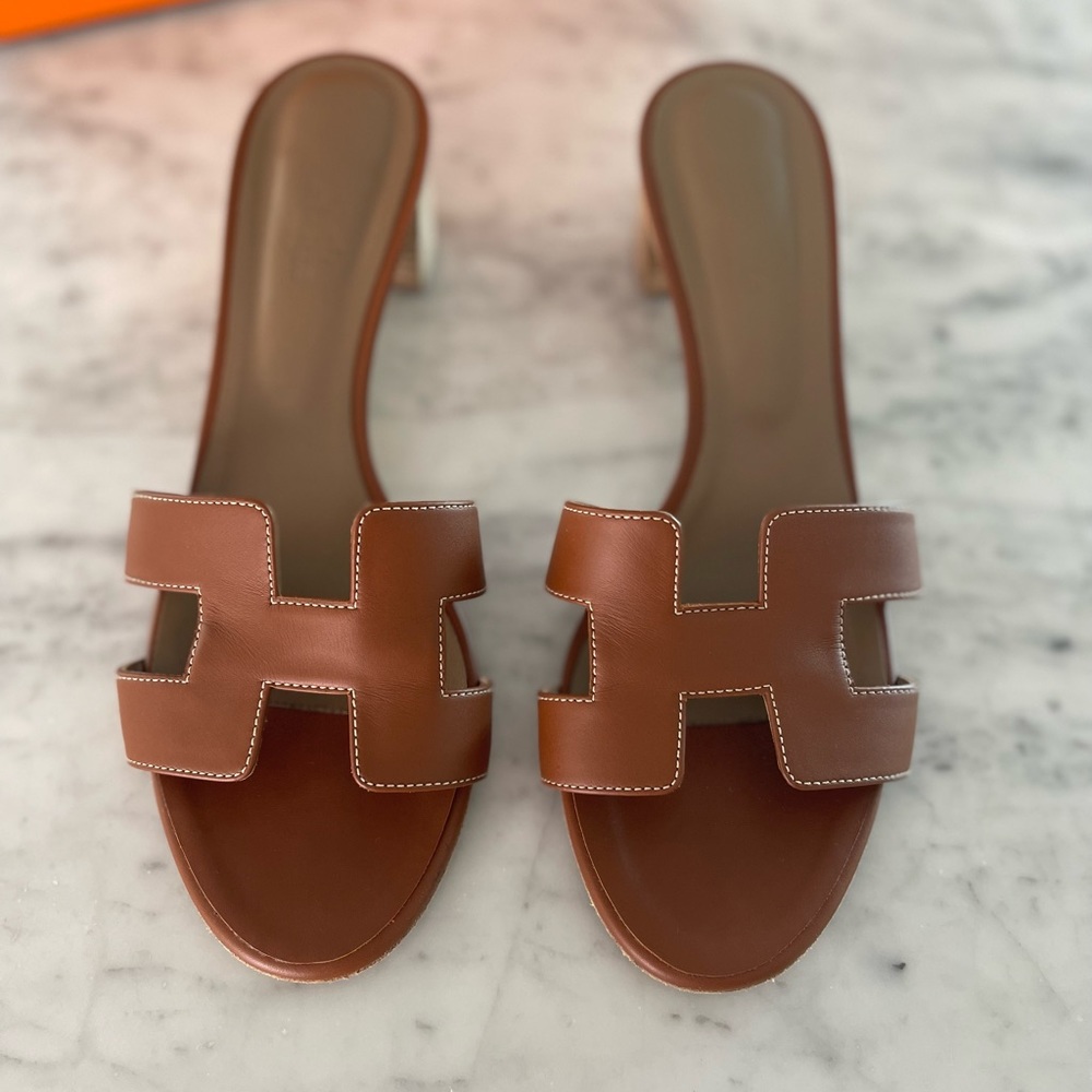 Hermes Oasis Sandal - Picture 11 of 12